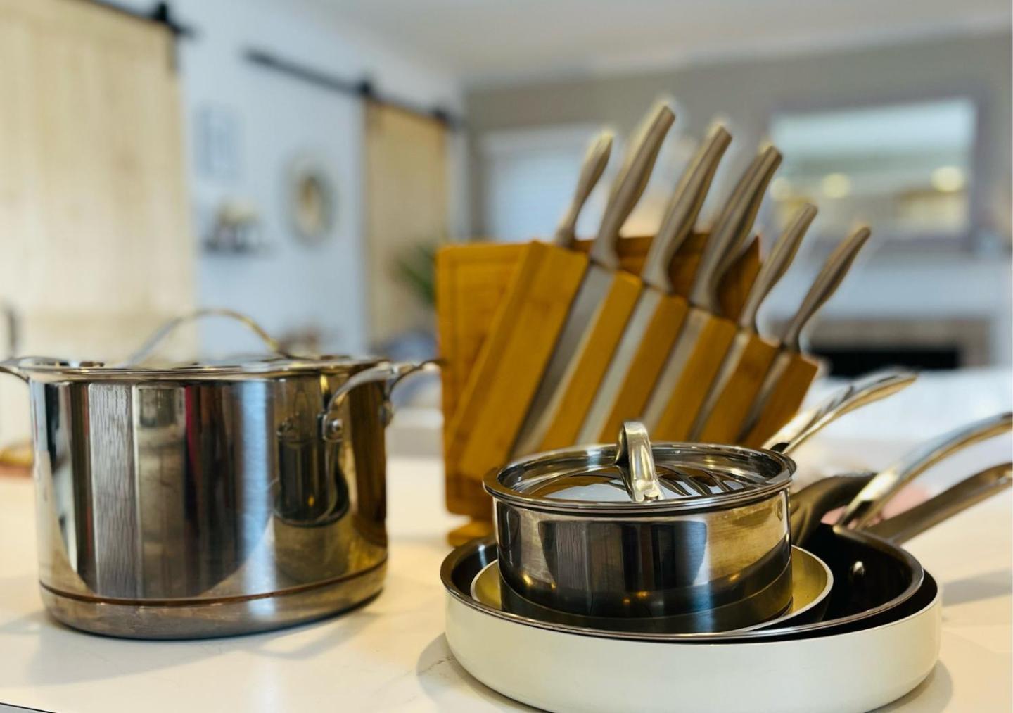 Luxury Villa- 3 Mins To Mohegan- Fully Stocked With Fireplace- Jacuzzi, Saltwater Pools, Sauna ノーウィッチ エクステリア 写真